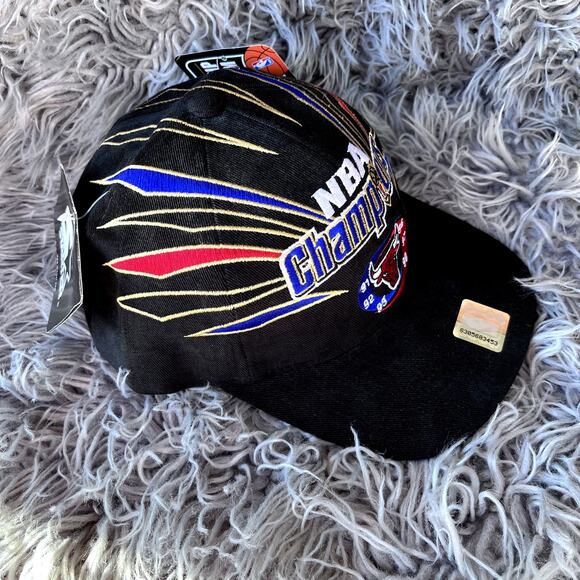 Starter Baseball Cap Chicago Bulls NBA Champions 98 NWT Locker Room Hat - Picture 2 of 16